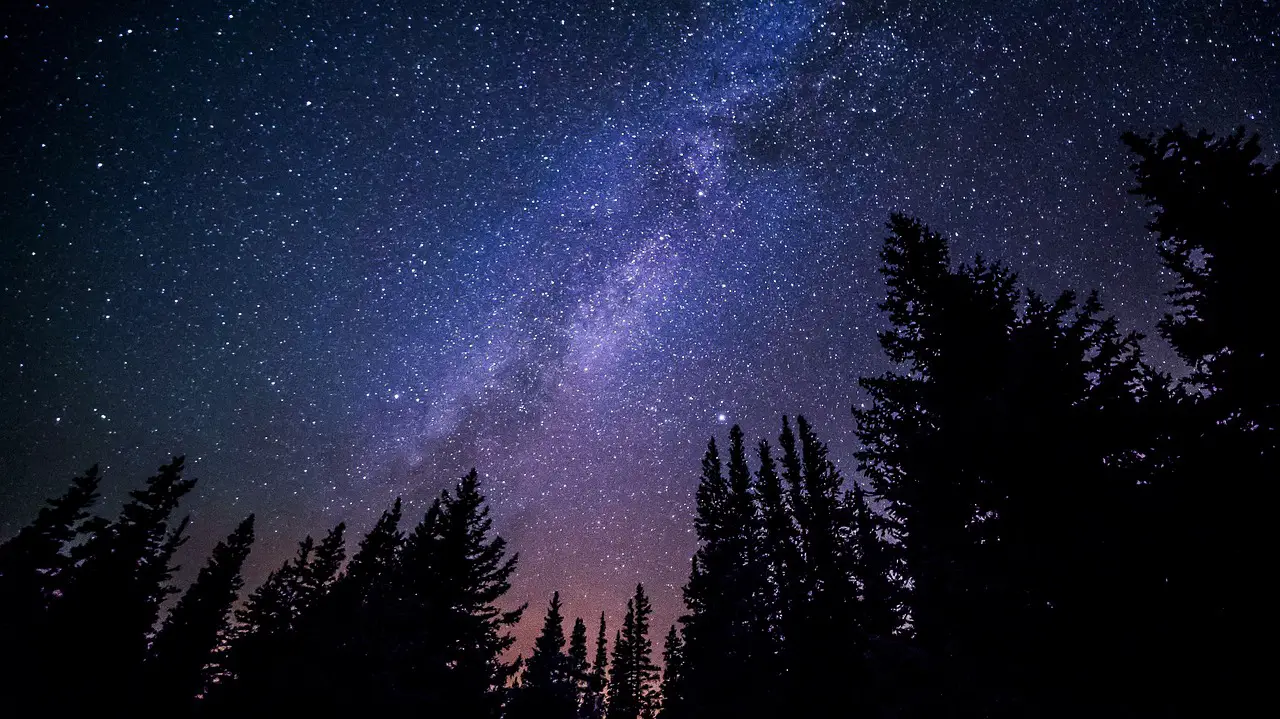 Warum leuchten Sterne? einfach erklärt