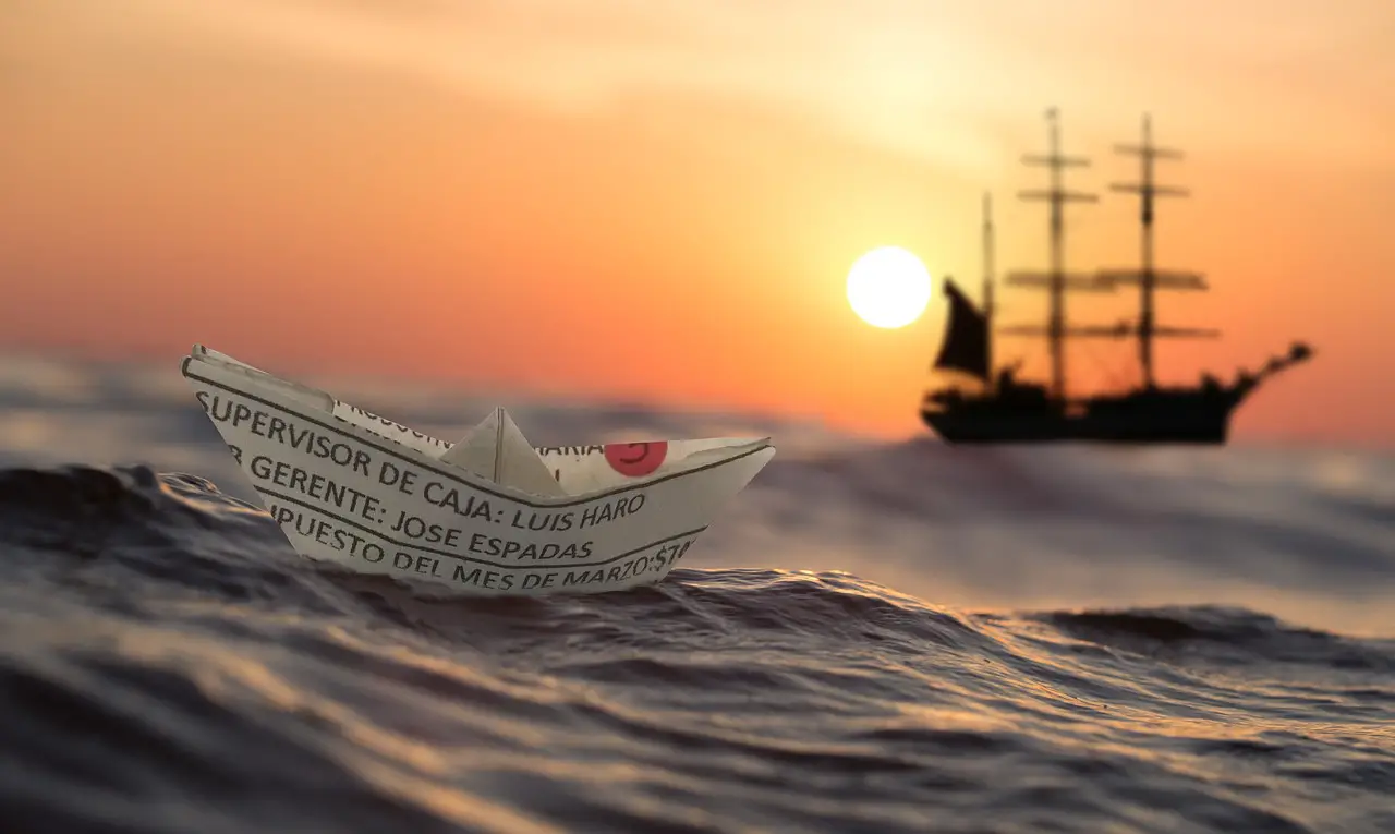 Warum schwimmt ein Schiff auf dem Wasser? einfach erklärt