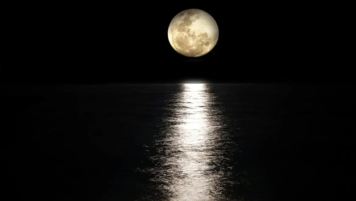 Warum der Mond leuchtet erklärt