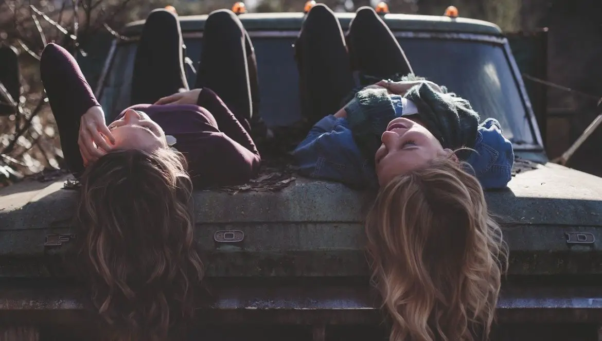 10 Gründe warum wahre Freunde wichtig sind und unser Leben bereichern