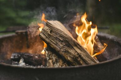 Warum Holz brennt einfach erklärt
